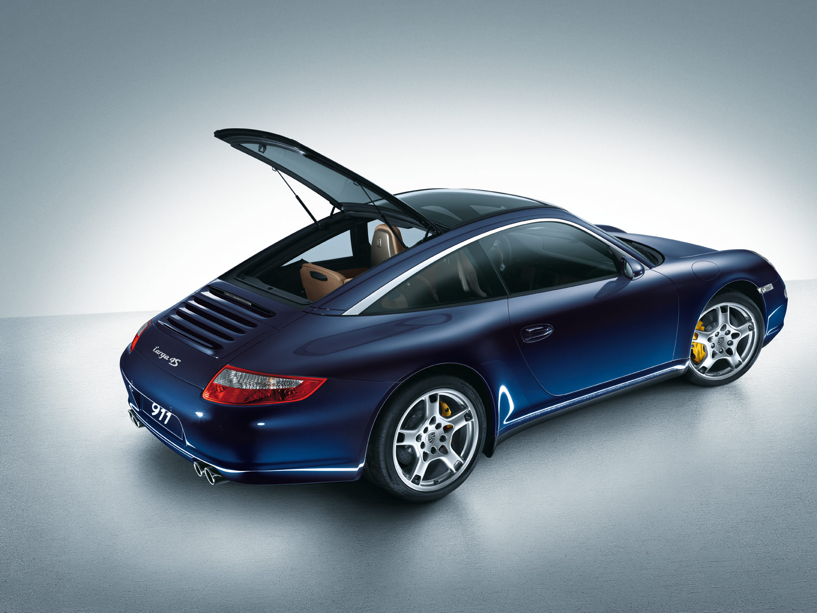 Foto van PORSCHE 911 TARGA 4