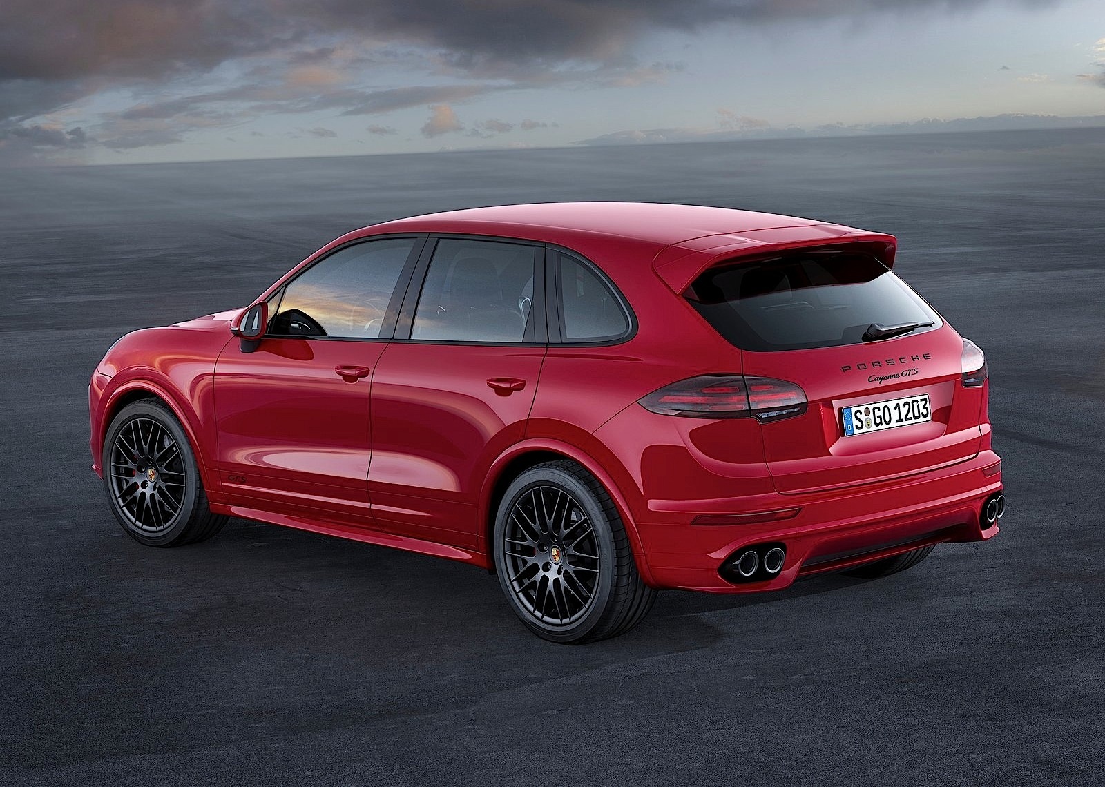 Foto van PORSCHE CAYENNE GTS