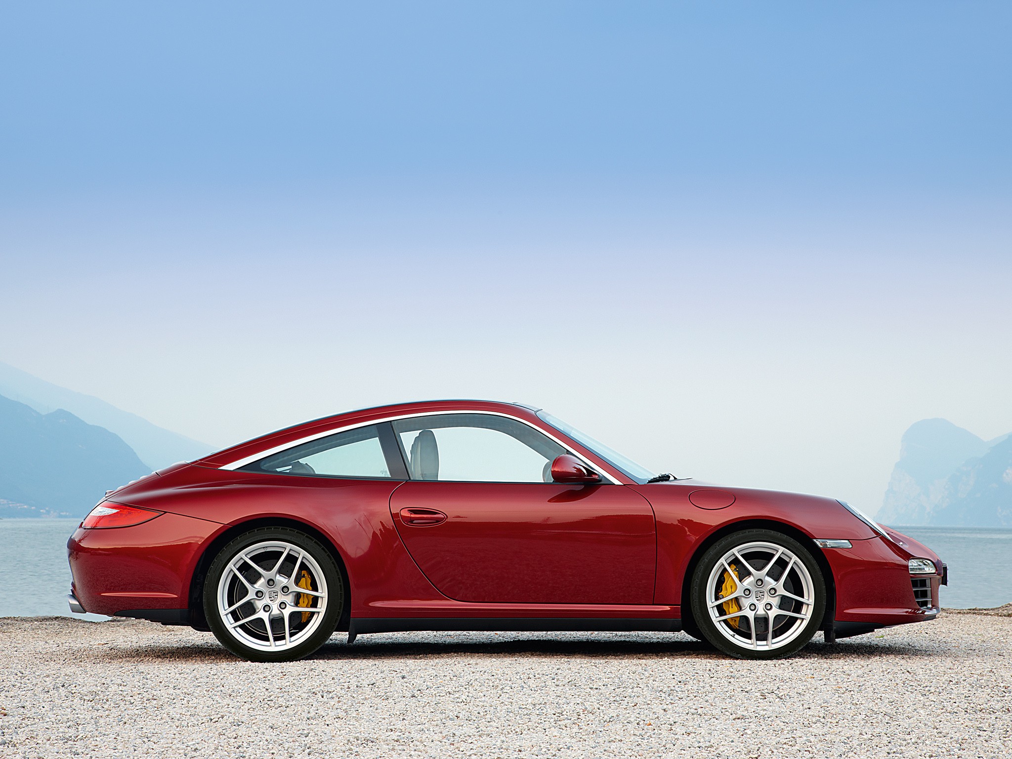 Foto van PORSCHE 911 TARGA 4