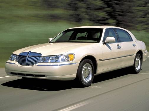 Foto van FORD LINCOLN TOWN CAR