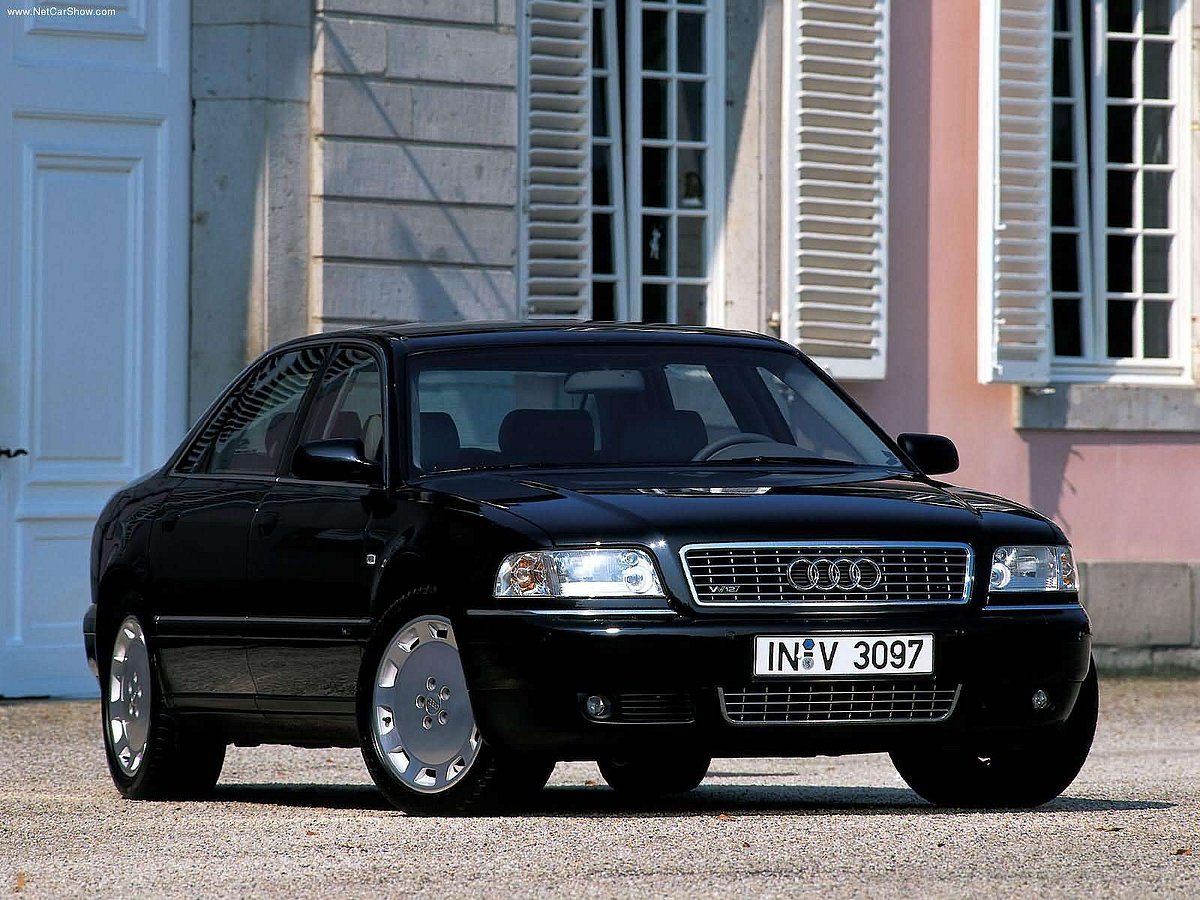 Foto van AUDI 4D AUDI S8