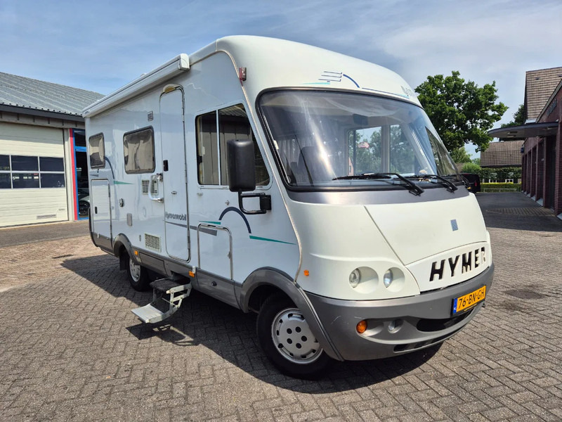 Foto van HYMER B 524