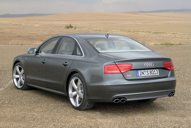 Foto van AUDI S8