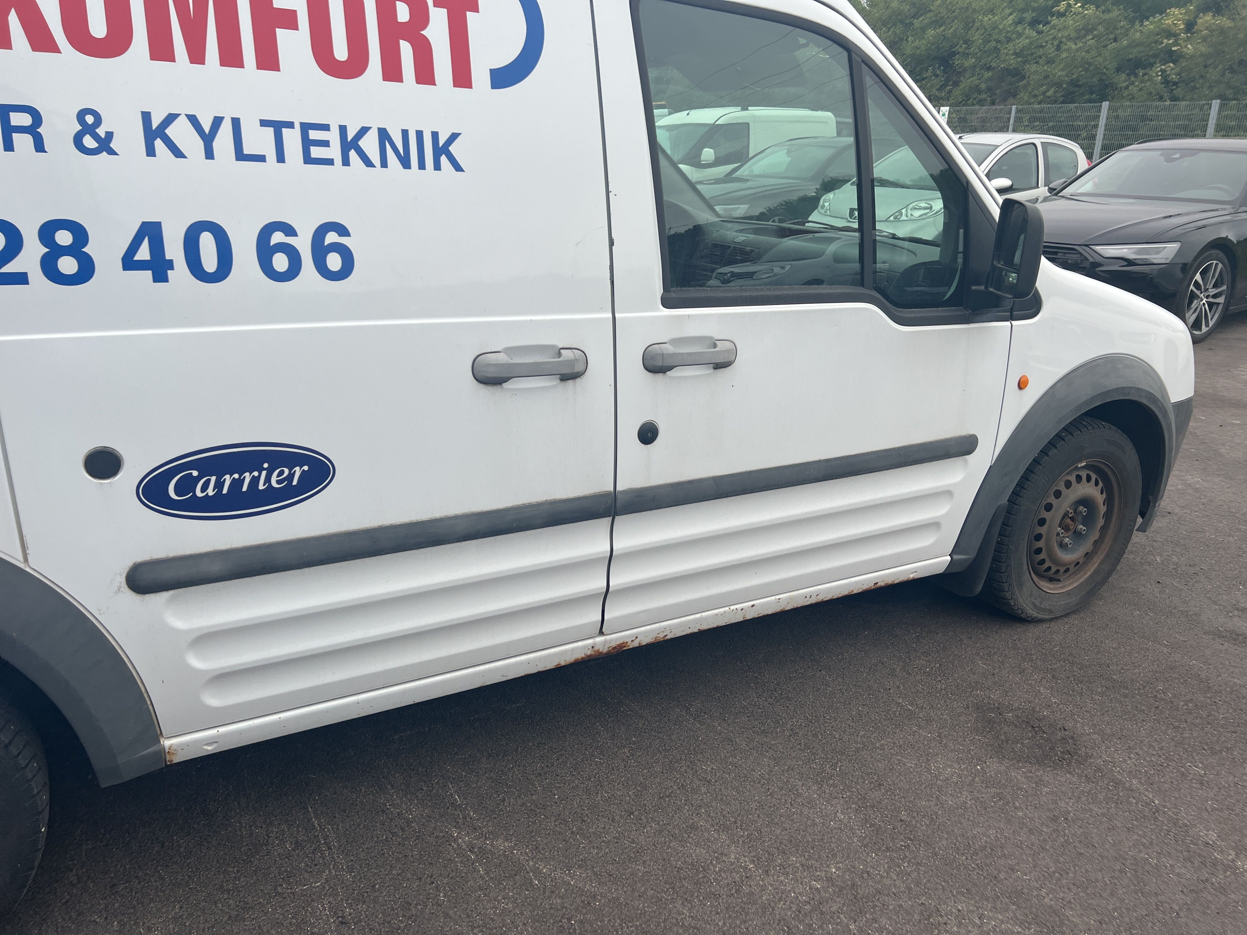 Ford Transit Connect T200s Van 1,8tdci 66 500  2009 - voorkant