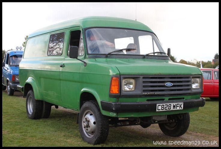 Ford Transit 130  1977 - voorkant