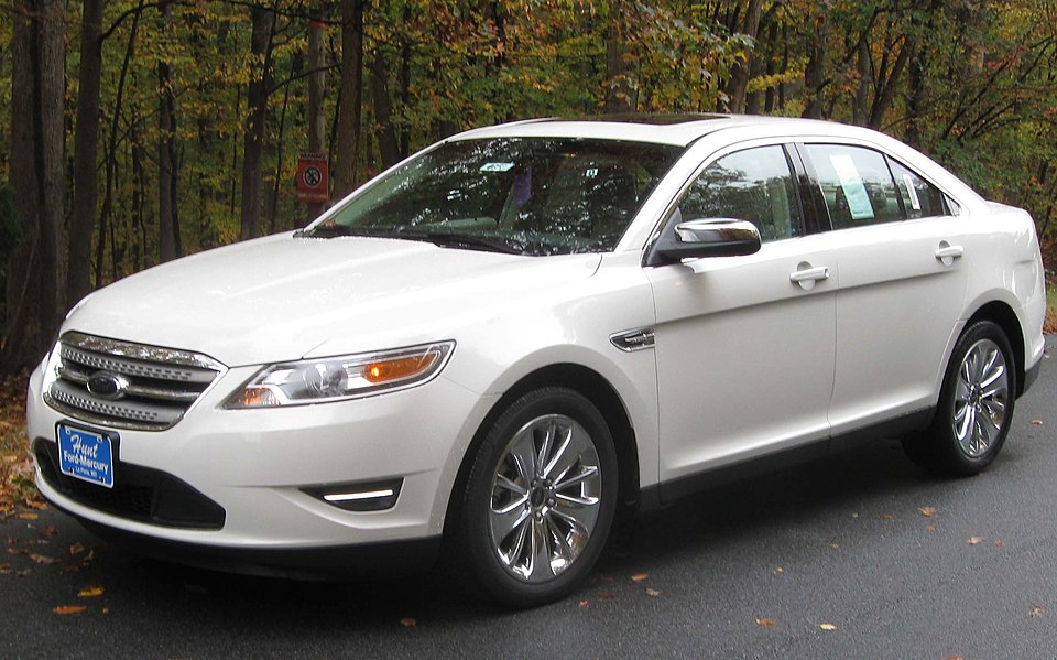 Foto van FORD GENESIS 44