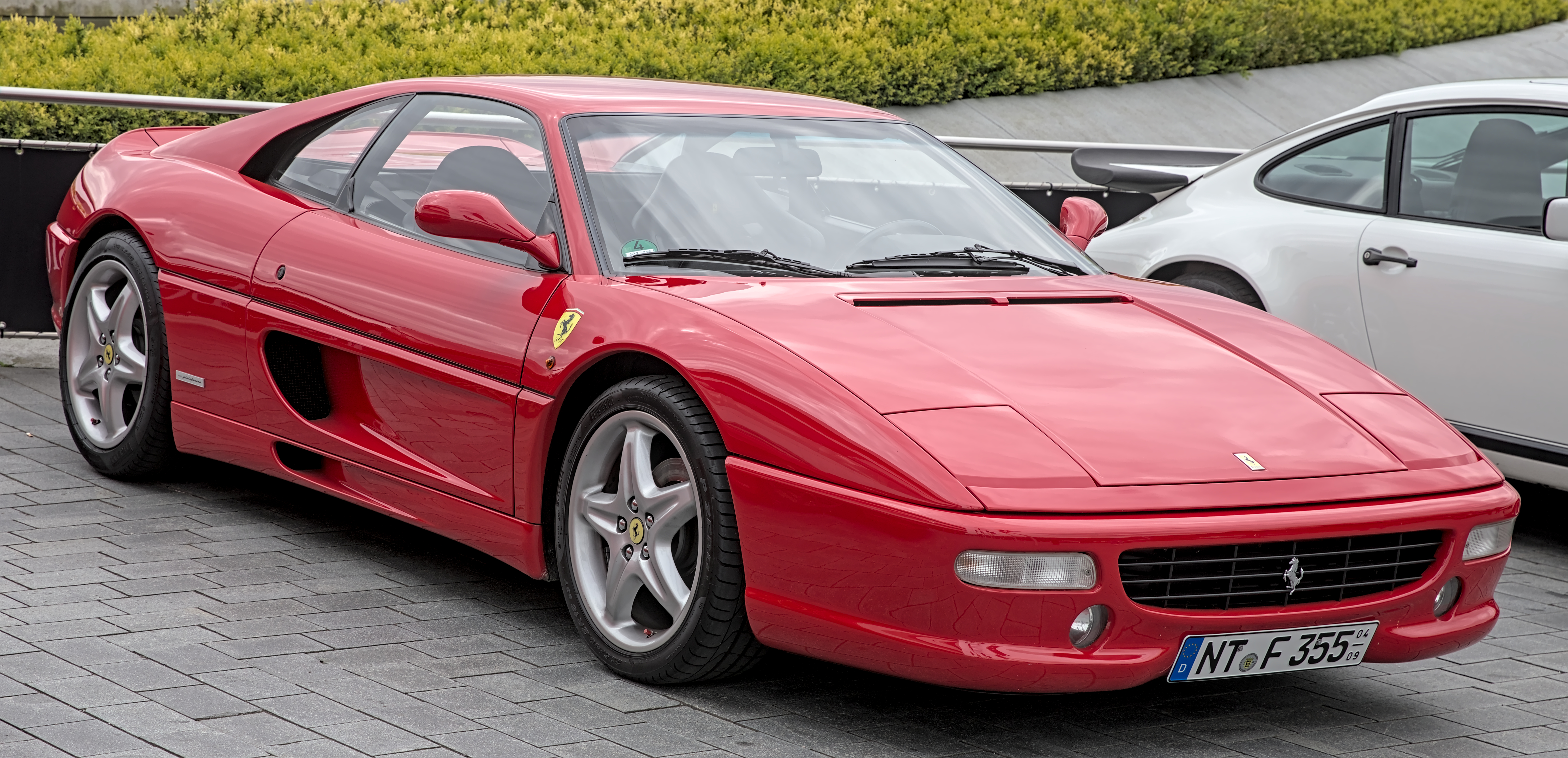 Foto van FERRARI F 355