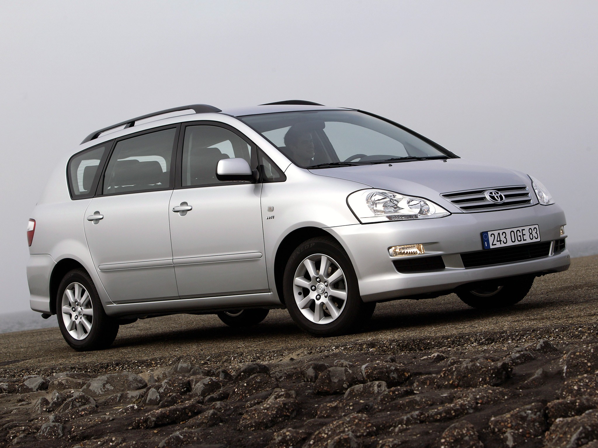 Foto van TOYOTA AVENSIS VERSO