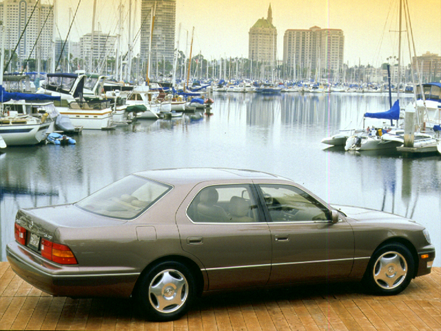 Foto van LEXUS LEXUS LS400
