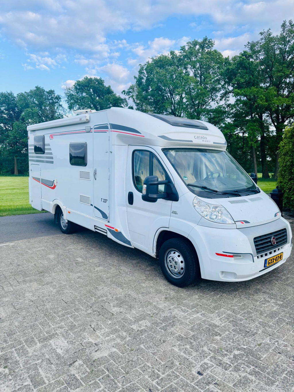 Foto van CAPRON T 337
