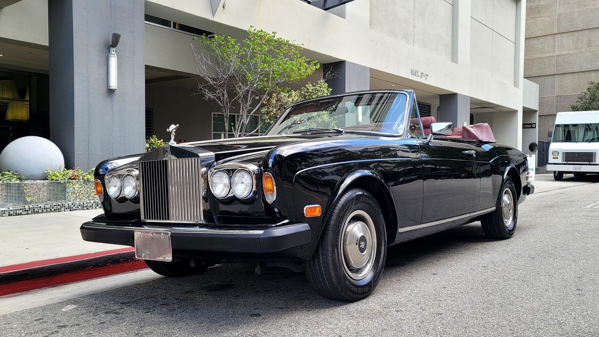 Foto van ROLLS ROYCE CORNICHE