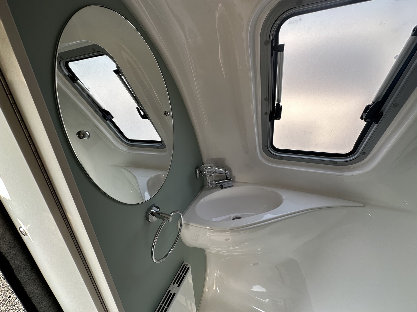 Foto van ADRIA TWIN 600 SPT