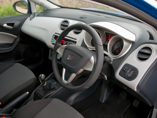 Seat Ibiza ST  2010 - voorkant