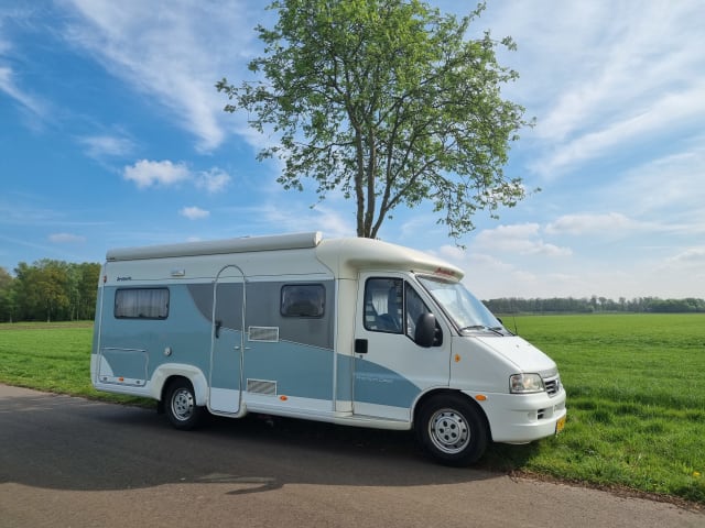 Foto van DETHLEFFS T 5846