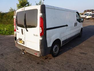 Renault Trafic T29 L2/h1 2.0 Dci Q 84kw E4  2008 - voorkant