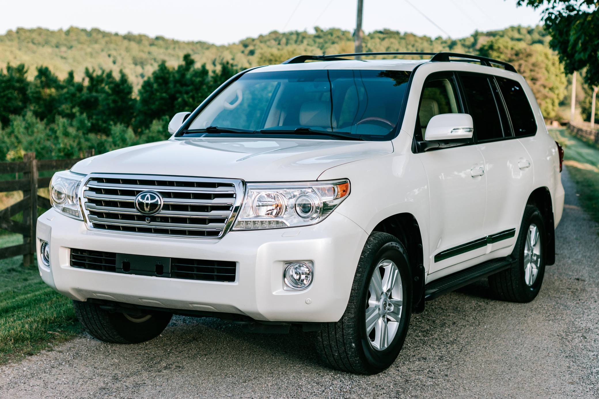 Foto van TOYOTA TOYOTA LAND CRUISER (200 SERIES)