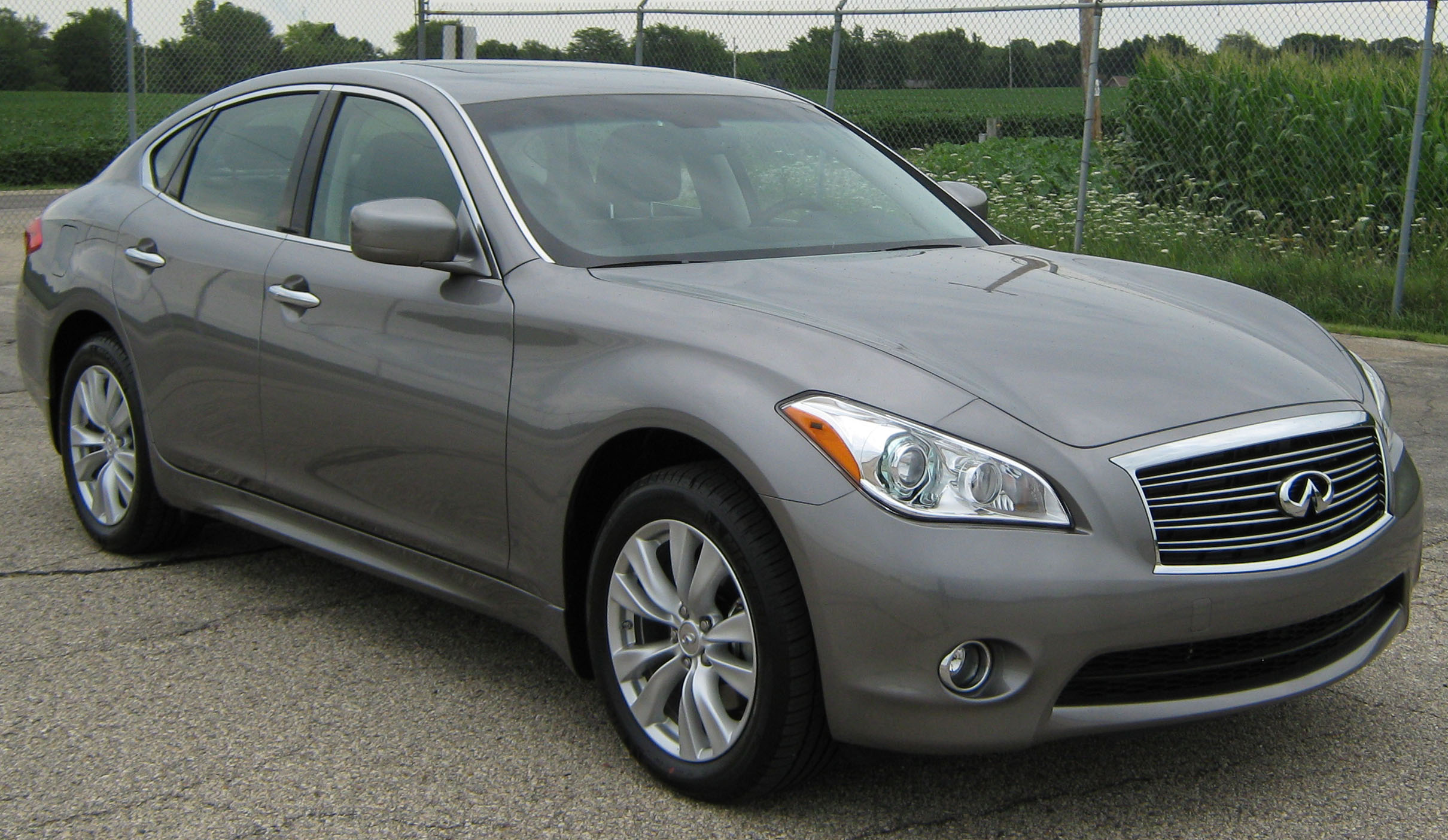 Foto van INFINITI INFINITI M