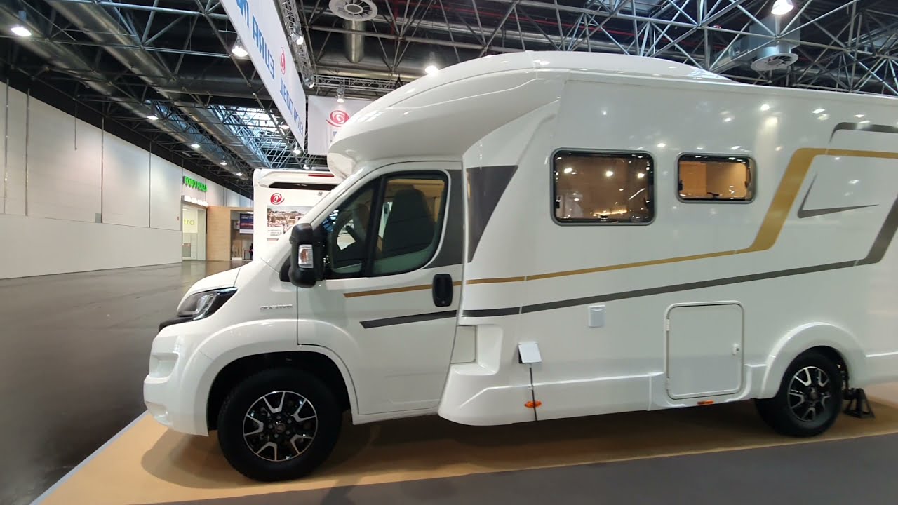 Foto van EURA MOBIL PT 695 EB