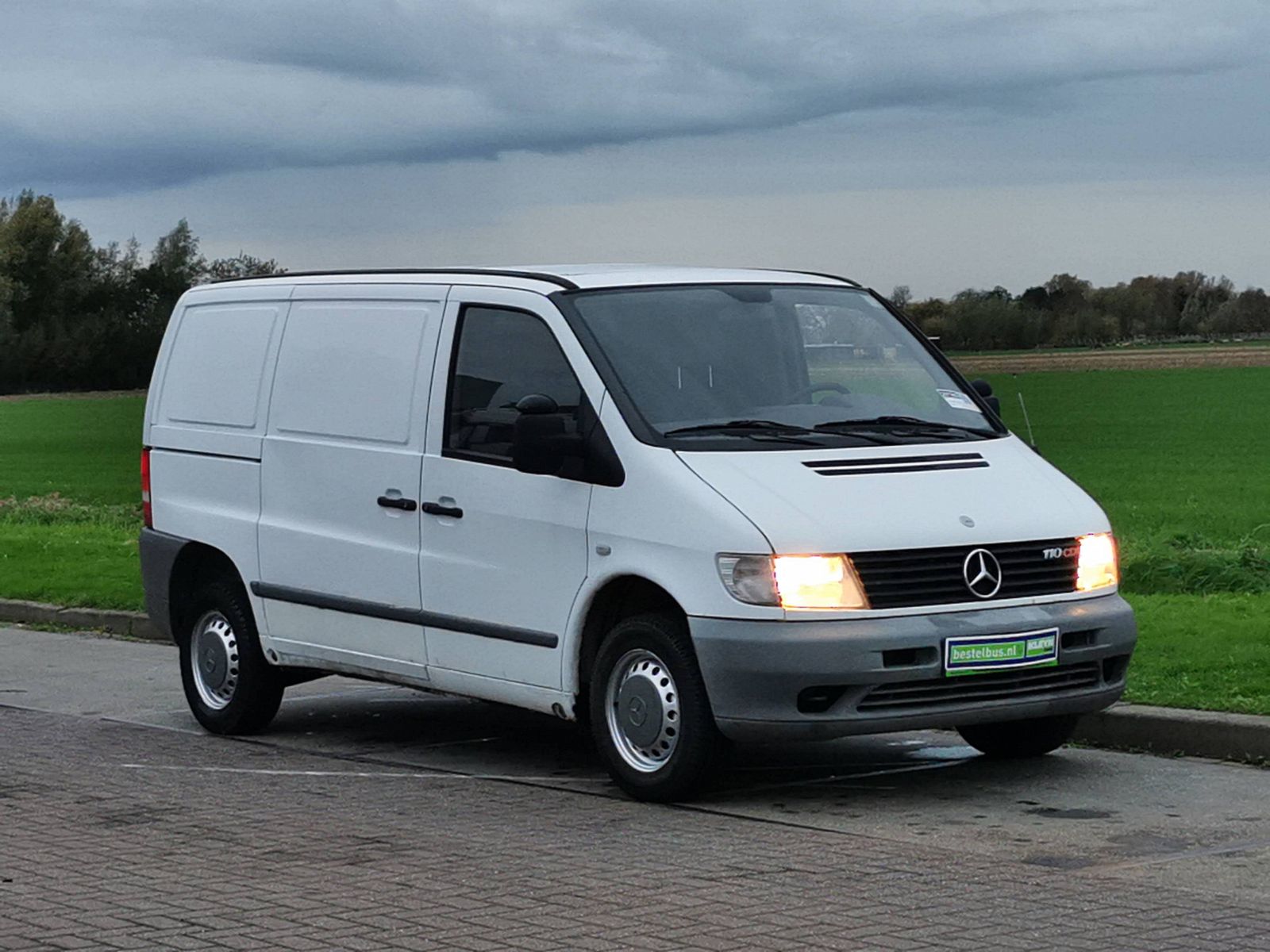 Mercedes-Benz Vito 110 CDI  2002 - voorkant