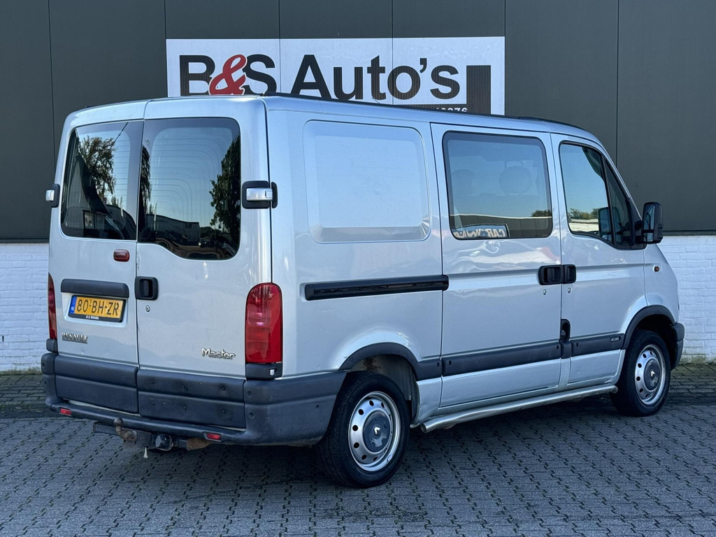 Renault Trafic 1000 L1 H1 1.9 Dci 100 Dubbele Cabine  2005 - voorkant