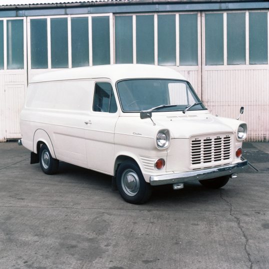 Ford Transit 100 Custom  1975 - voorkant