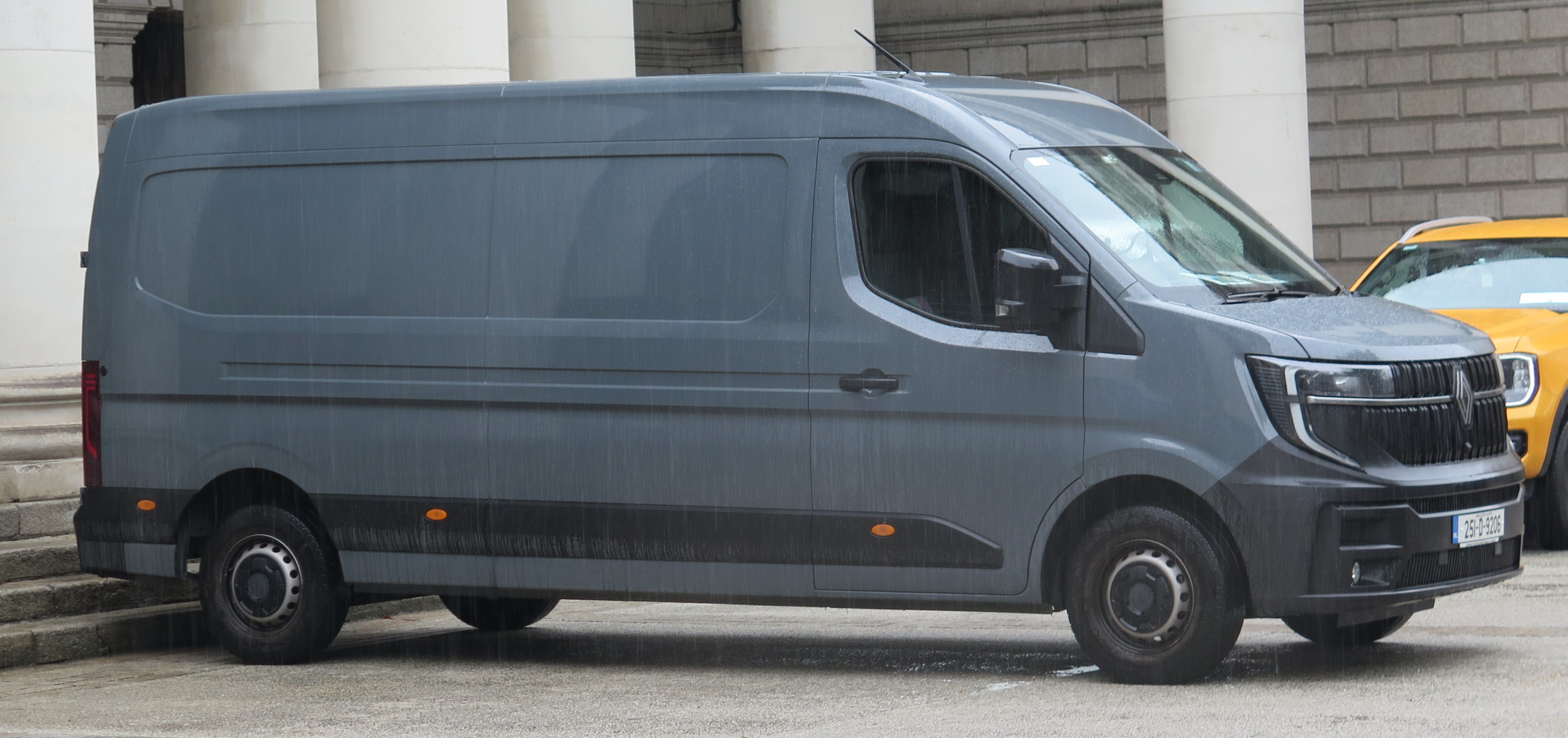 Renault Master 3.3 L1 H1 2.8 Dti  2001 - voorkant