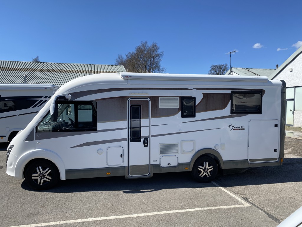 Foto van MOBILVETTA K-YACHT 85 TEKNO LINE 85