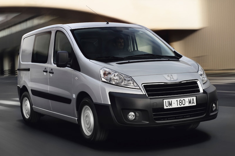 Peugeot Expert 229 L2h1 2.0hdi-130 DC  2012 - voorkant