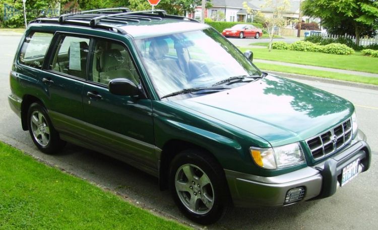 Subaru Forester  1999 - voorkant