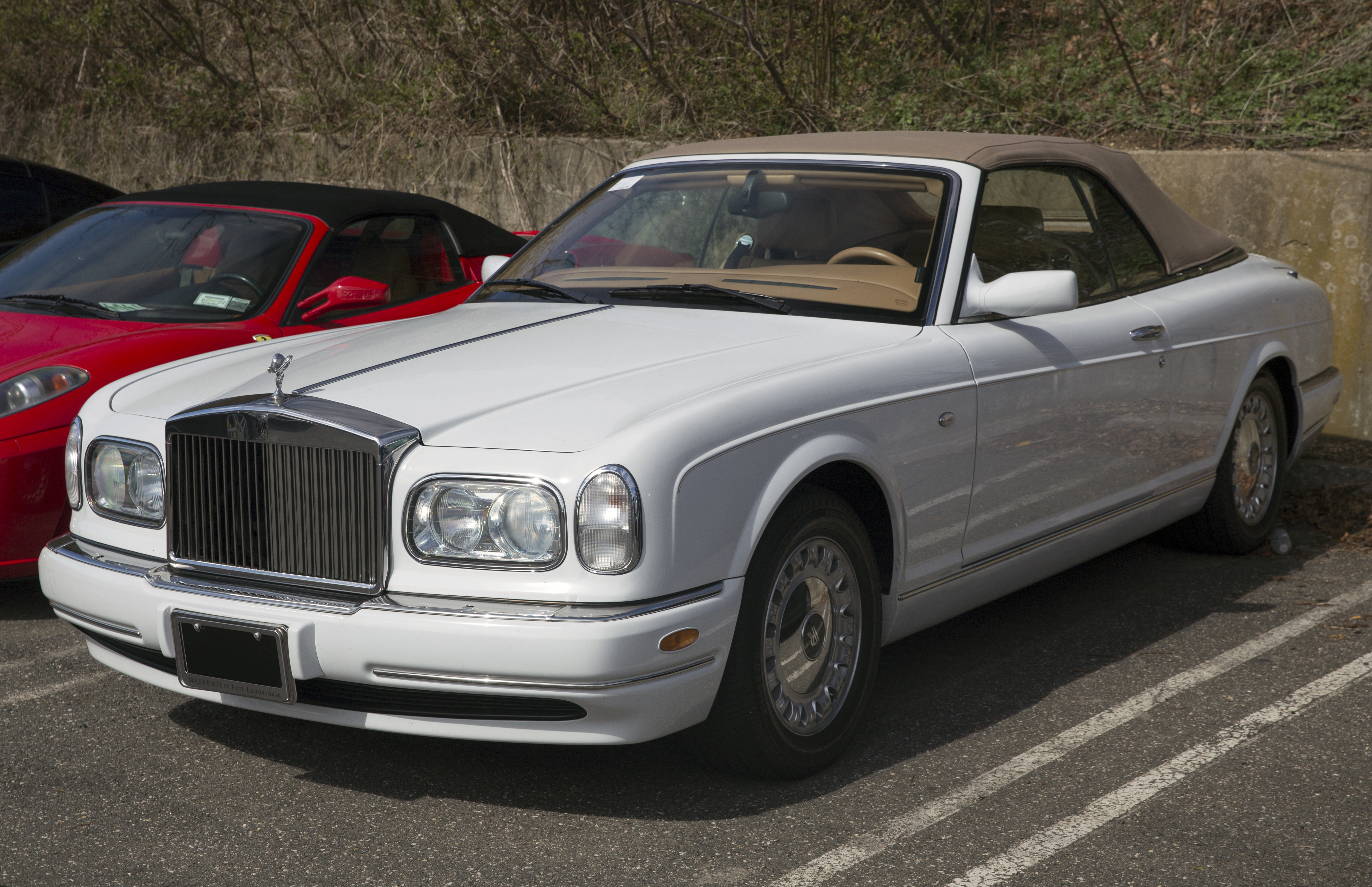 Foto van ROLLS ROYCE CORNICHE