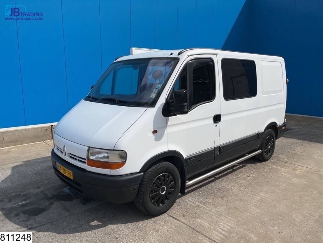Renault Master 3.3 TD  2000 - voorkant