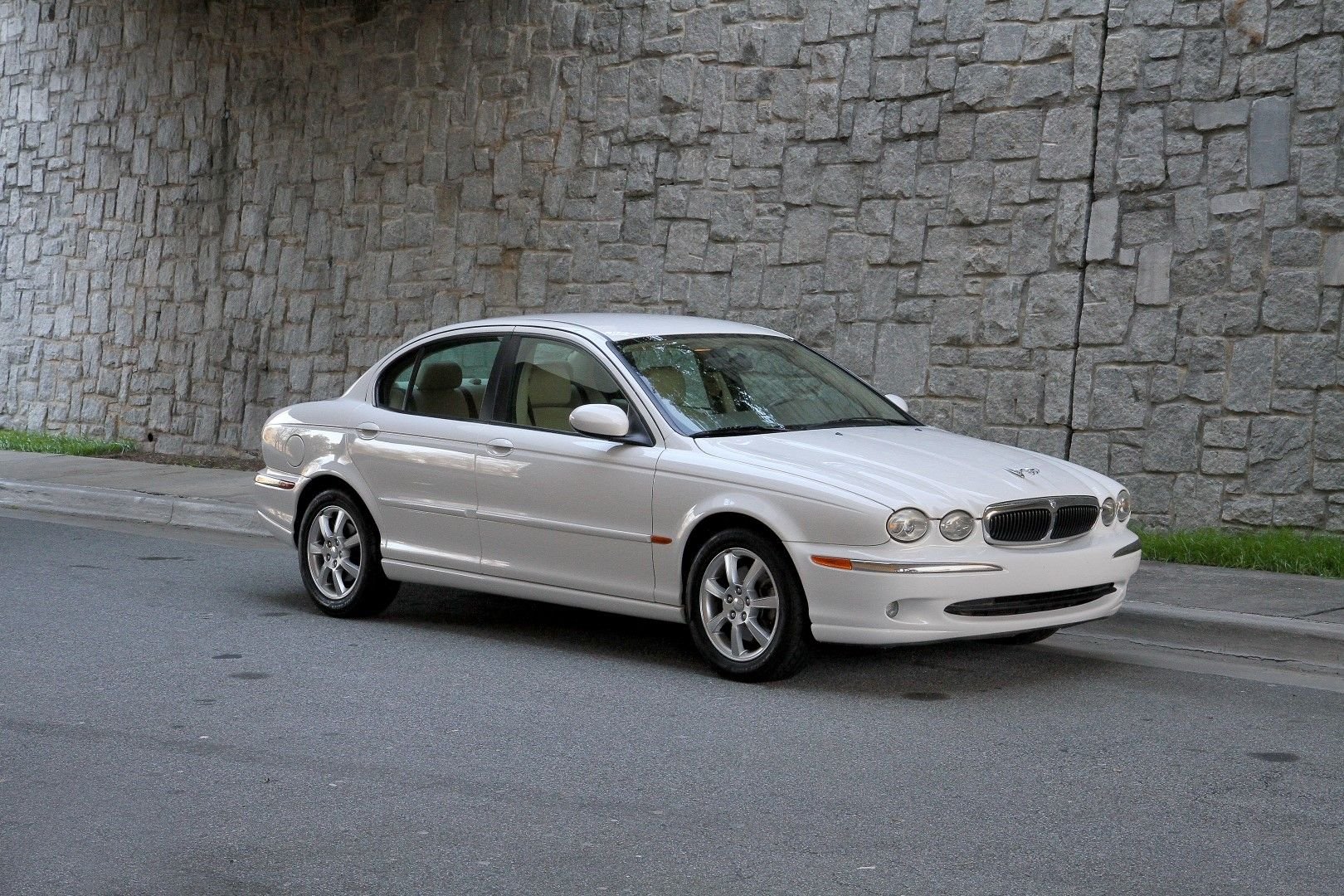 Foto van JAGUAR X-TYPE 2.5 V6