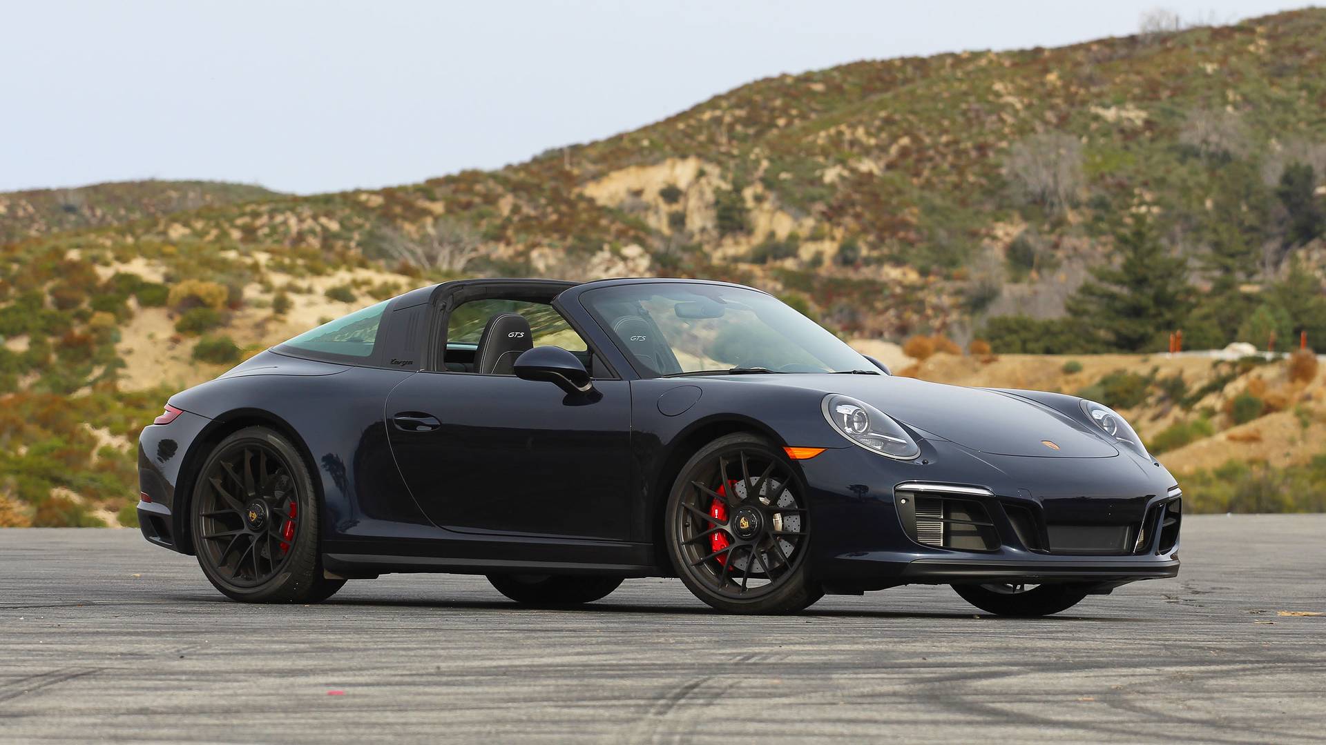 Foto van PORSCHE 911 TARGA 4 GTS