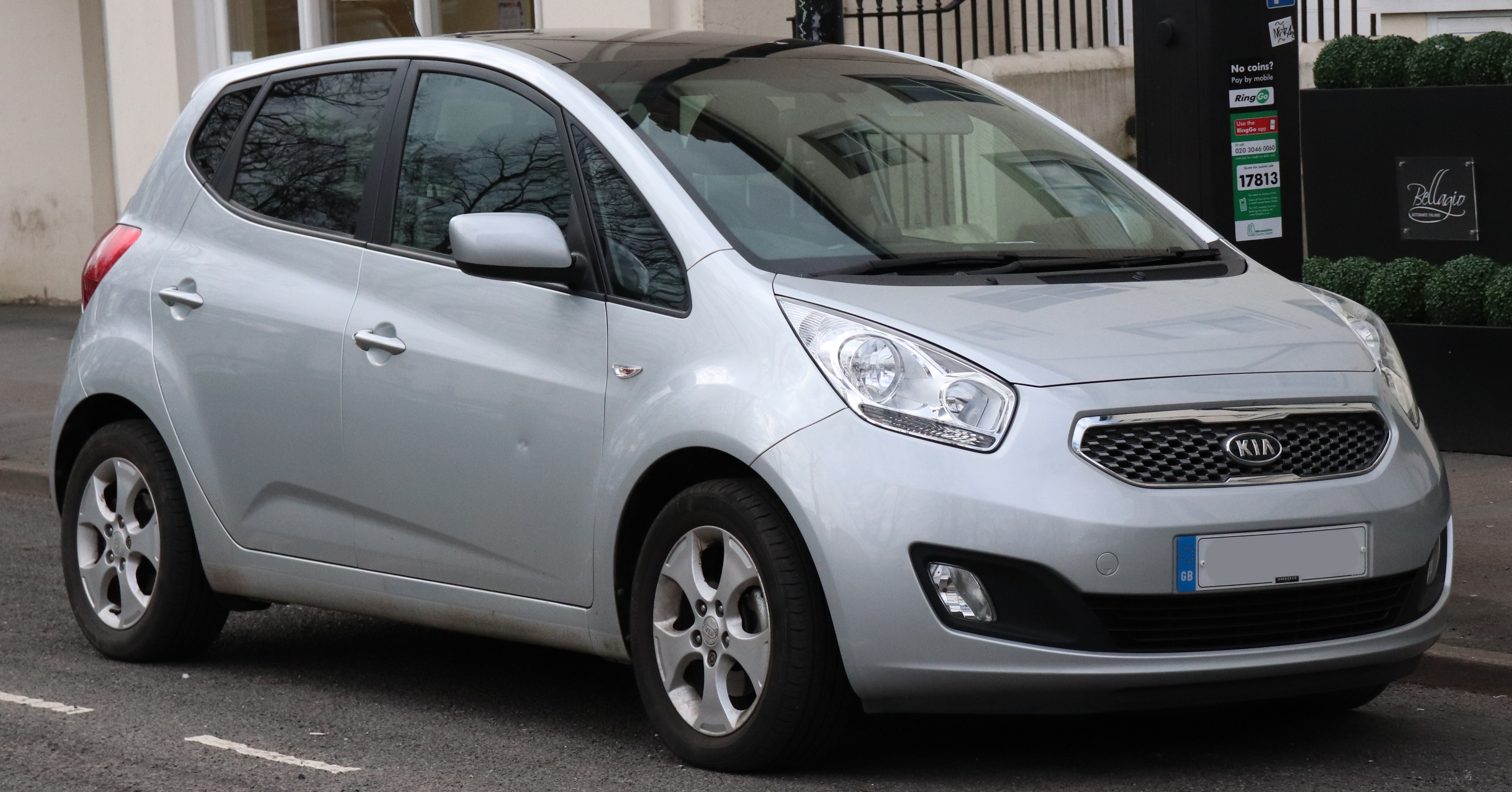 Kia Venga  2009 - voorkant