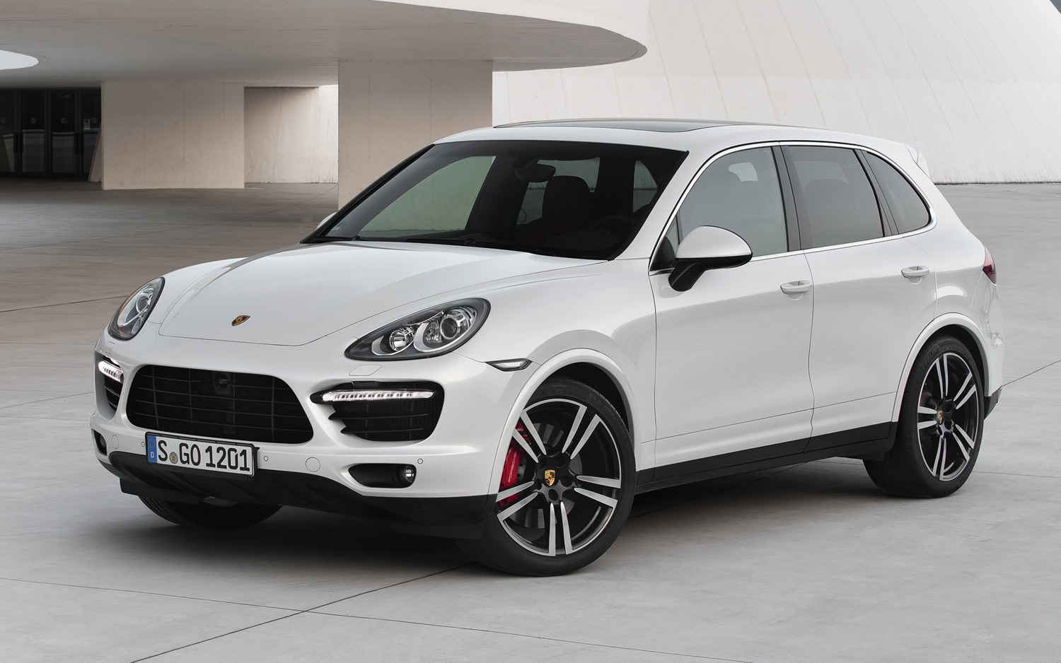 Foto van PORSCHE CAYENNE TURBO S