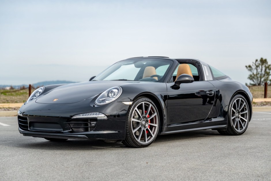 Foto van PORSCHE 911 TARGA 4