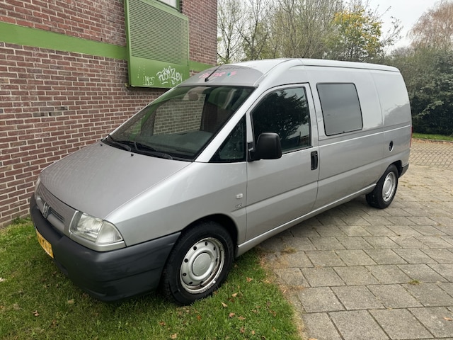 Peugeot Expert 230l 2.0hdi  2005 - voorkant