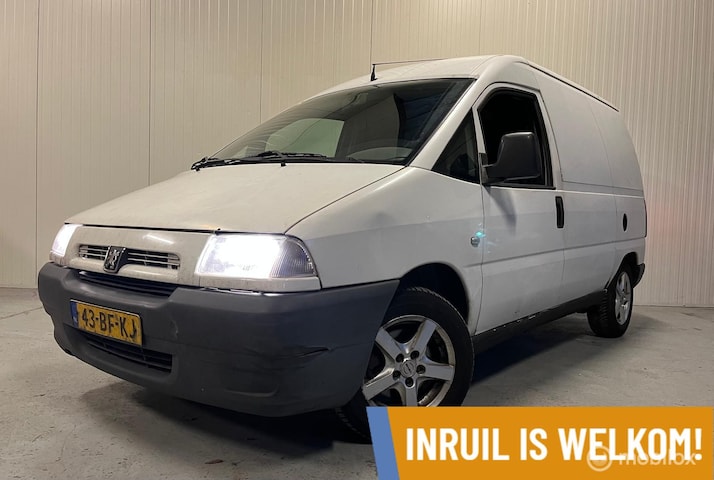 Peugeot Expert 220c 2.0hdi  2000 - voorkant