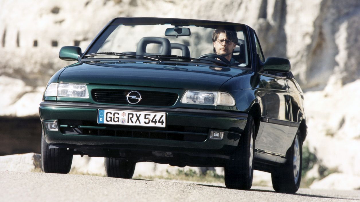 Foto van OPEL ASTRA-F-CABRIO