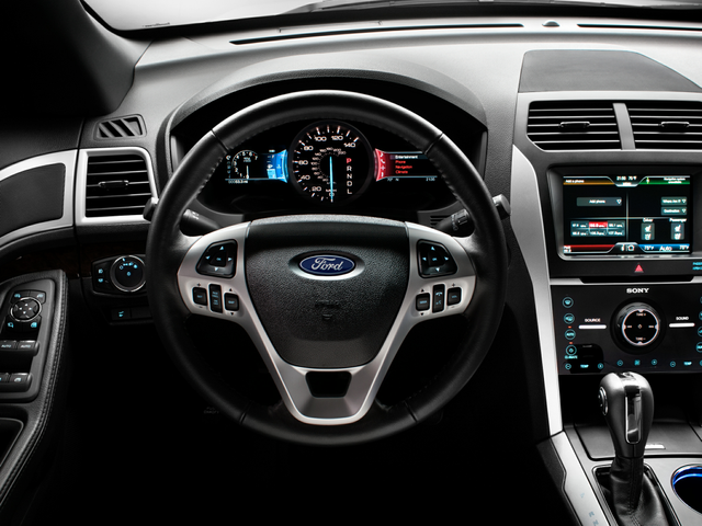 Ford Explorer XLT  2015 - voorkant