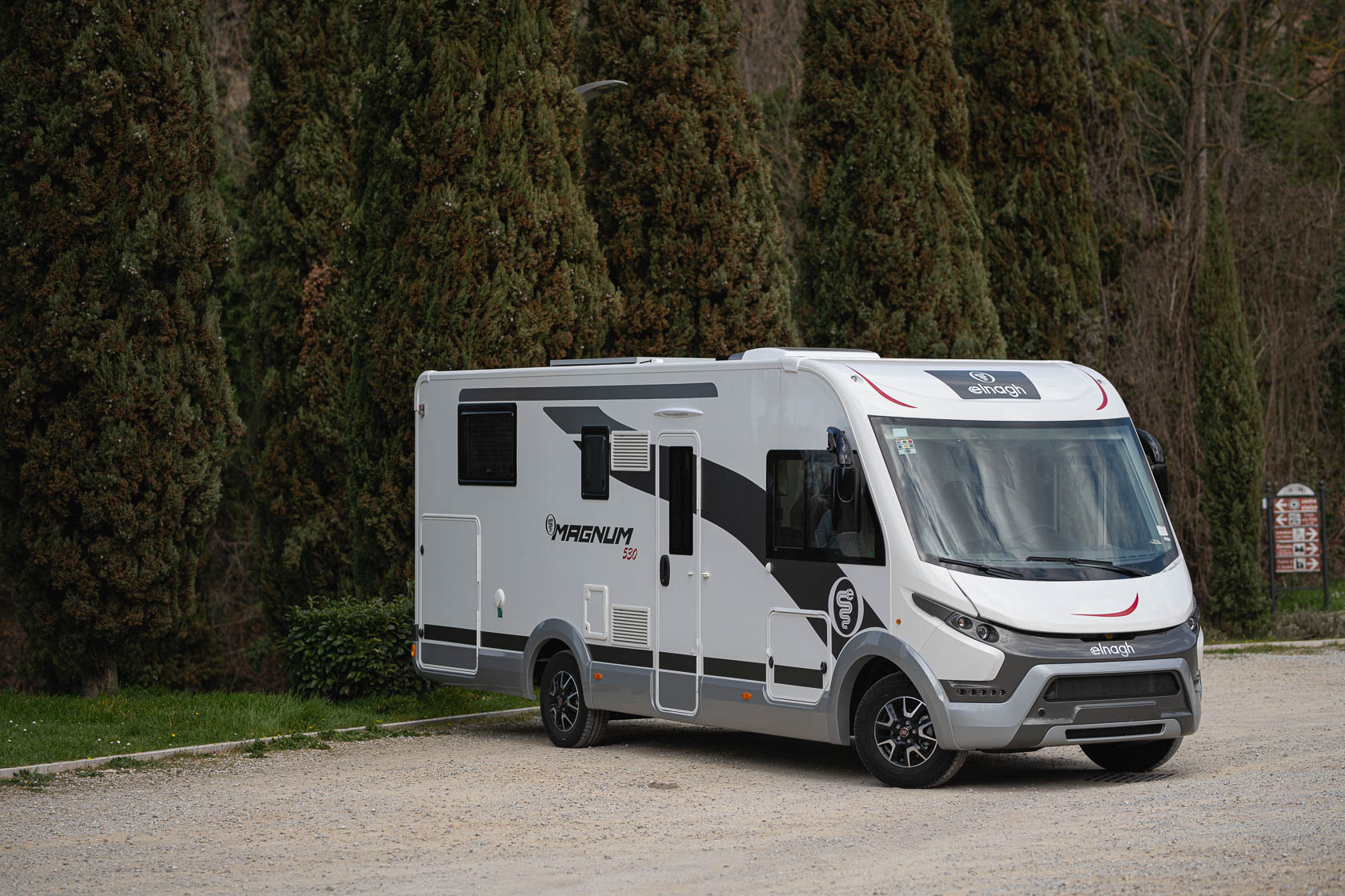 Foto van ELNAGH MAGNUM 530