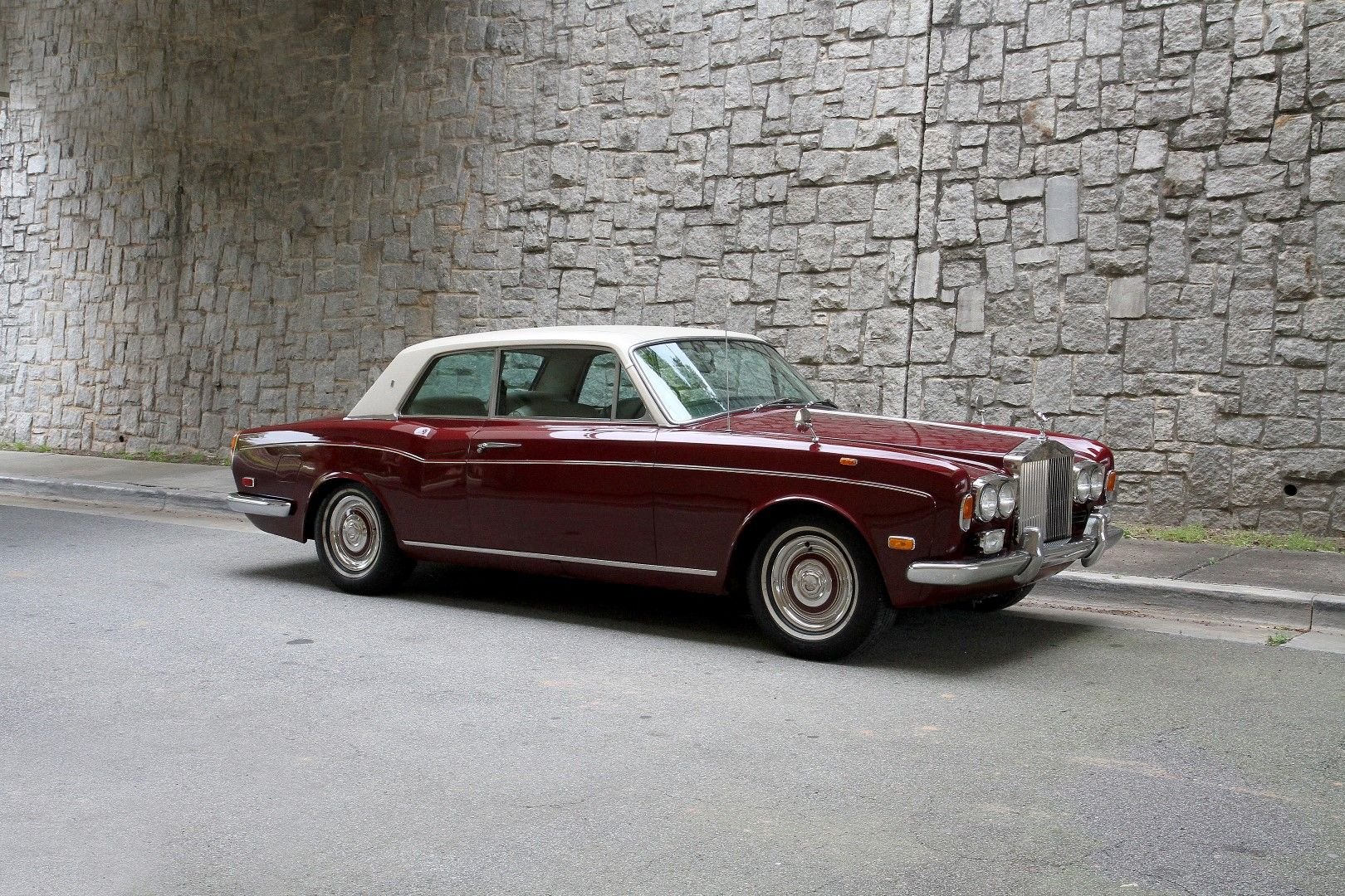 Foto van ROLLS ROYCE CORNICHE