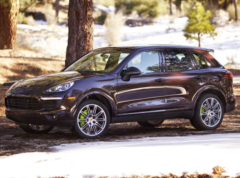 Foto van PORSCHE CAYENNE S E-HYBRID