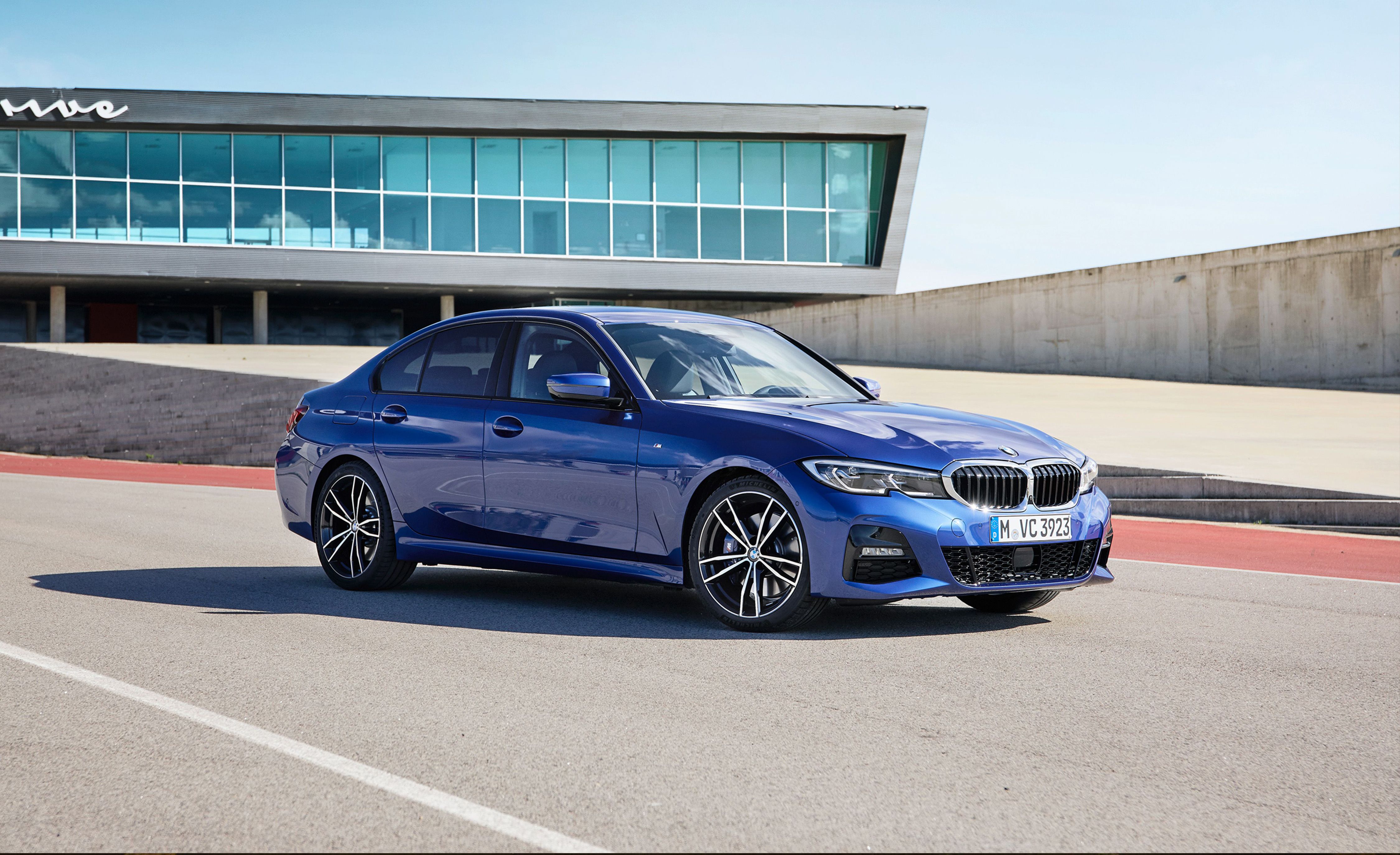 Foto van BMW 330E