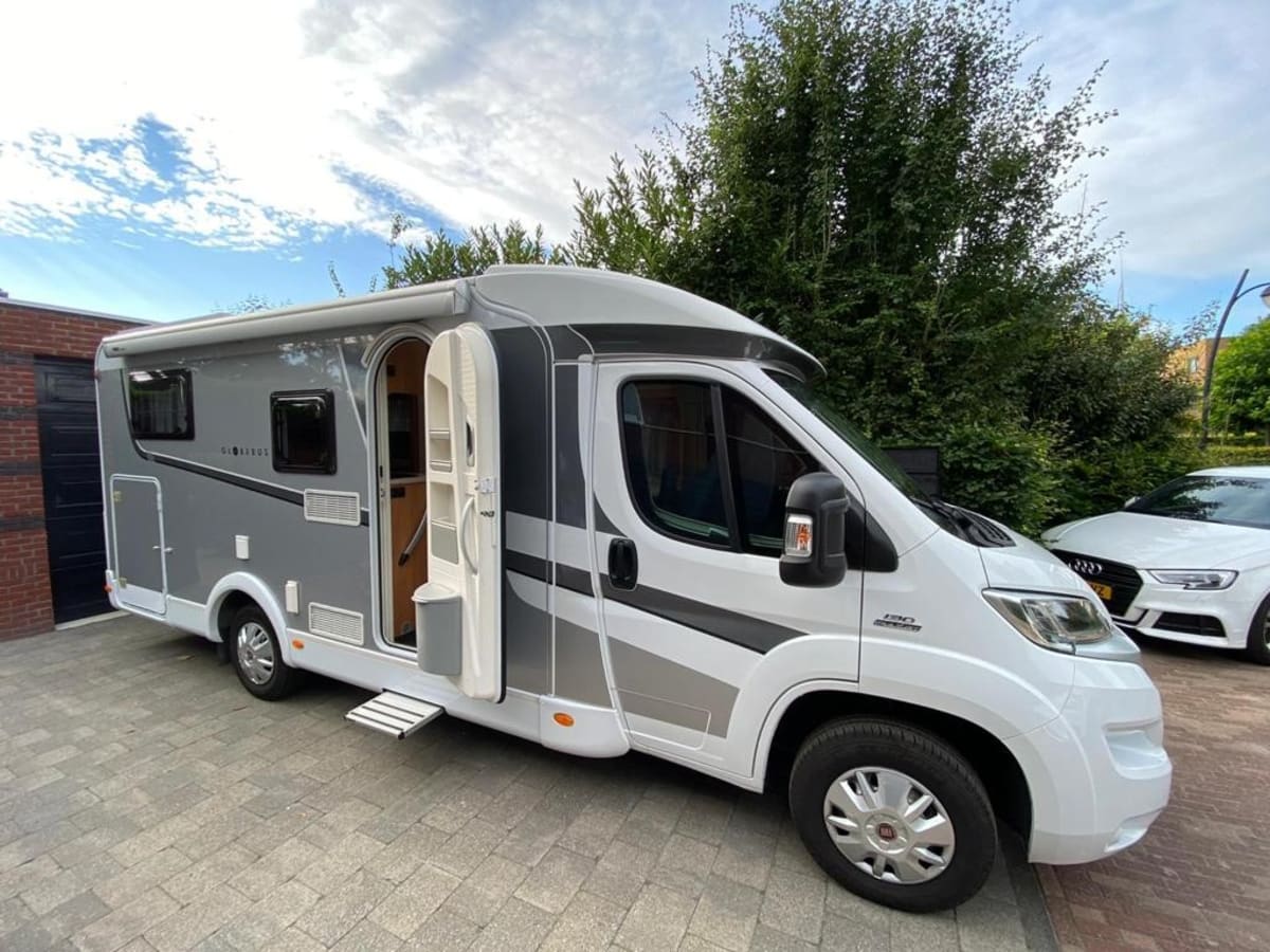 Foto van DETHLEFFS GLOBEBUS