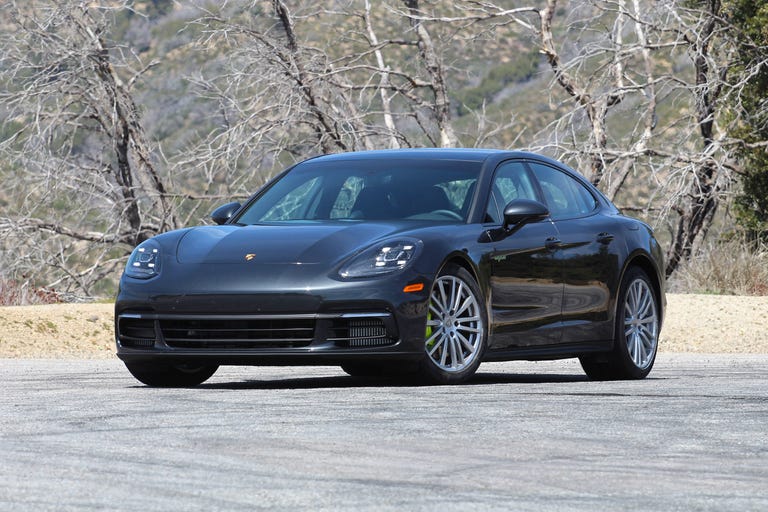 Foto van PORSCHE PANAMERA 4 E-HYBRID