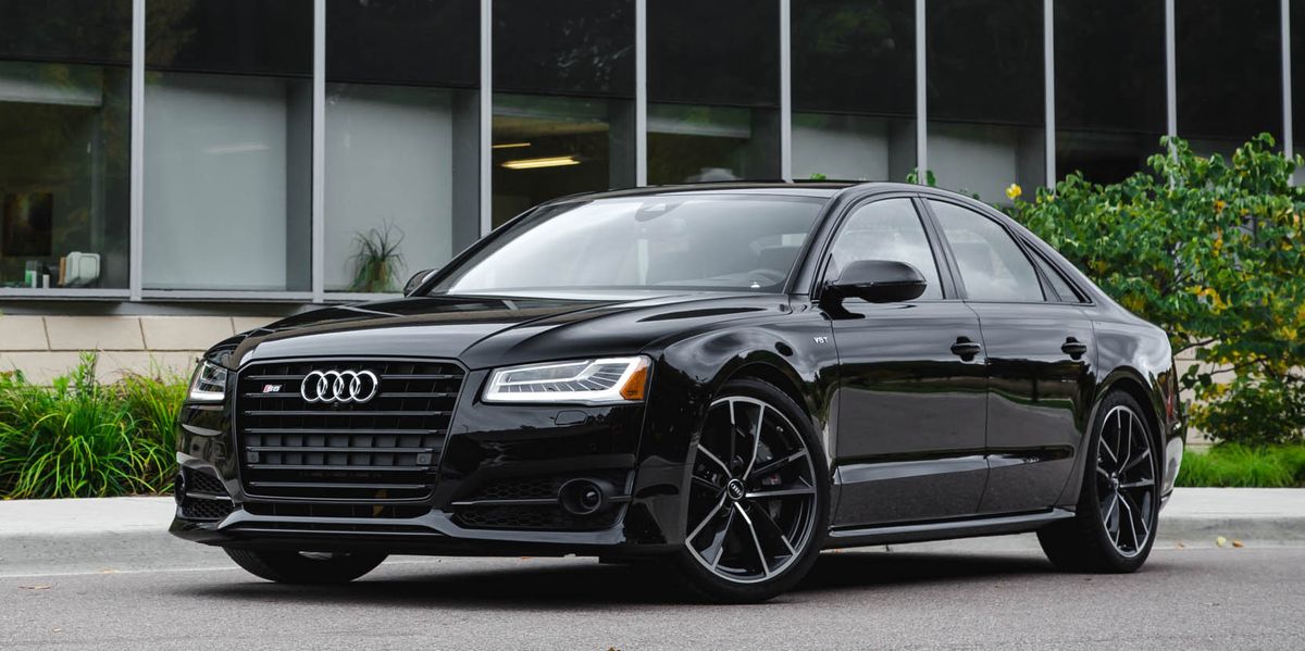 Foto van AUDI S8 PLUS