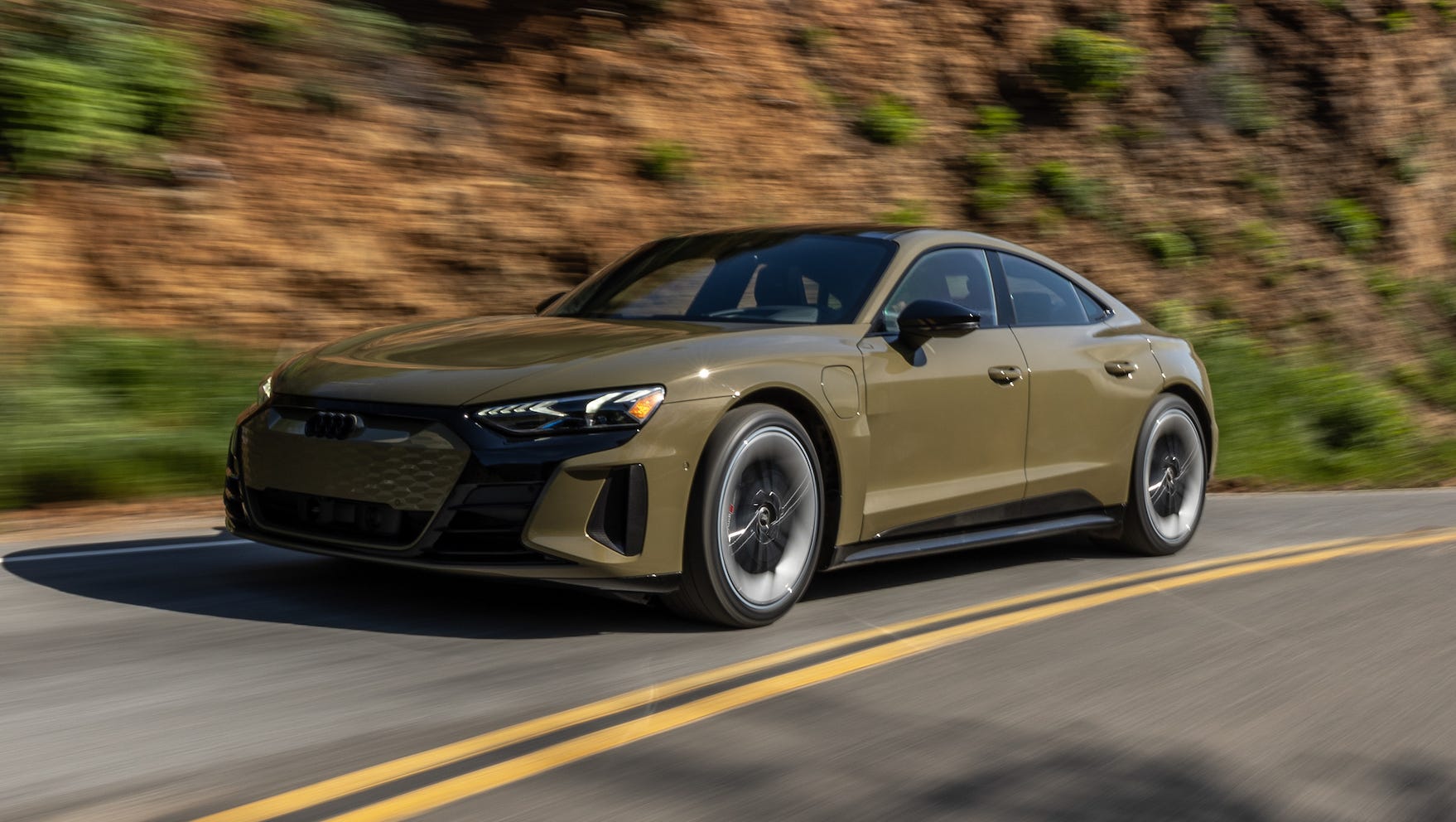 Foto van AUDI S E-TRON GT