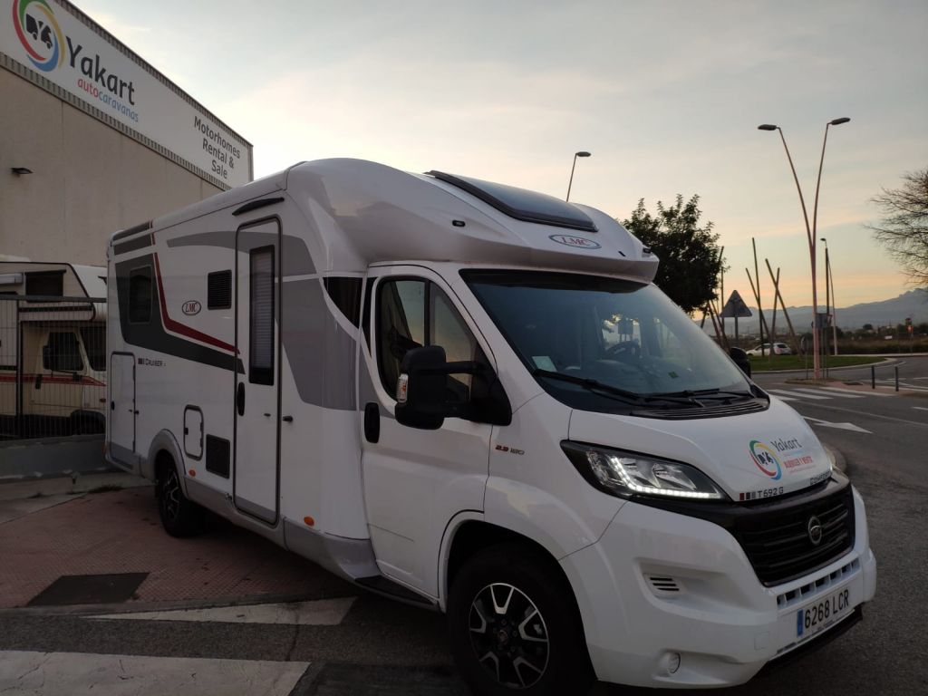 Foto van LMC T692