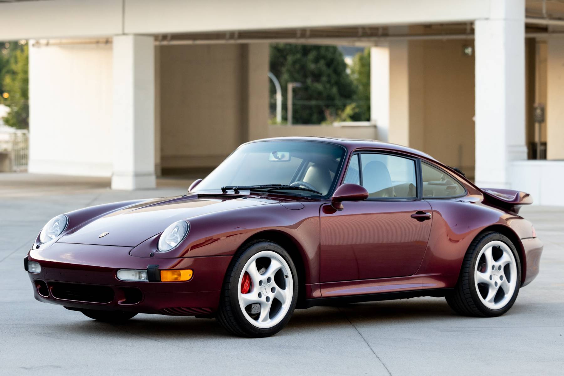 Foto van PORSCHE 911 TURBO